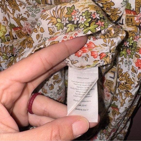 100% Cotton Women’s Talbots Size Large “Floral Cottage Core” Long Sleeve - Picture 5 of 5